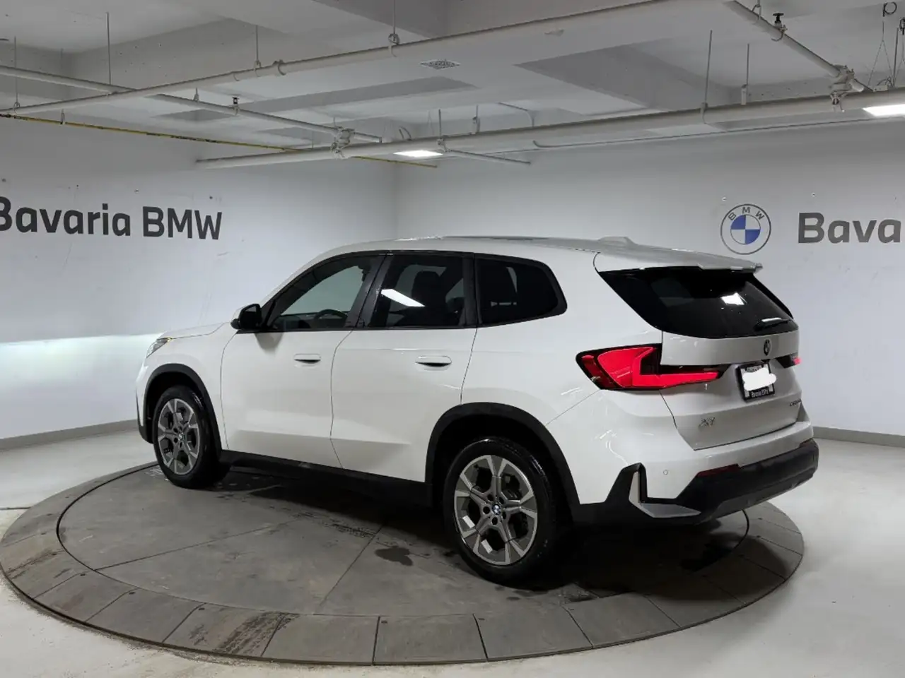 BMW X1 снимка BMW X1