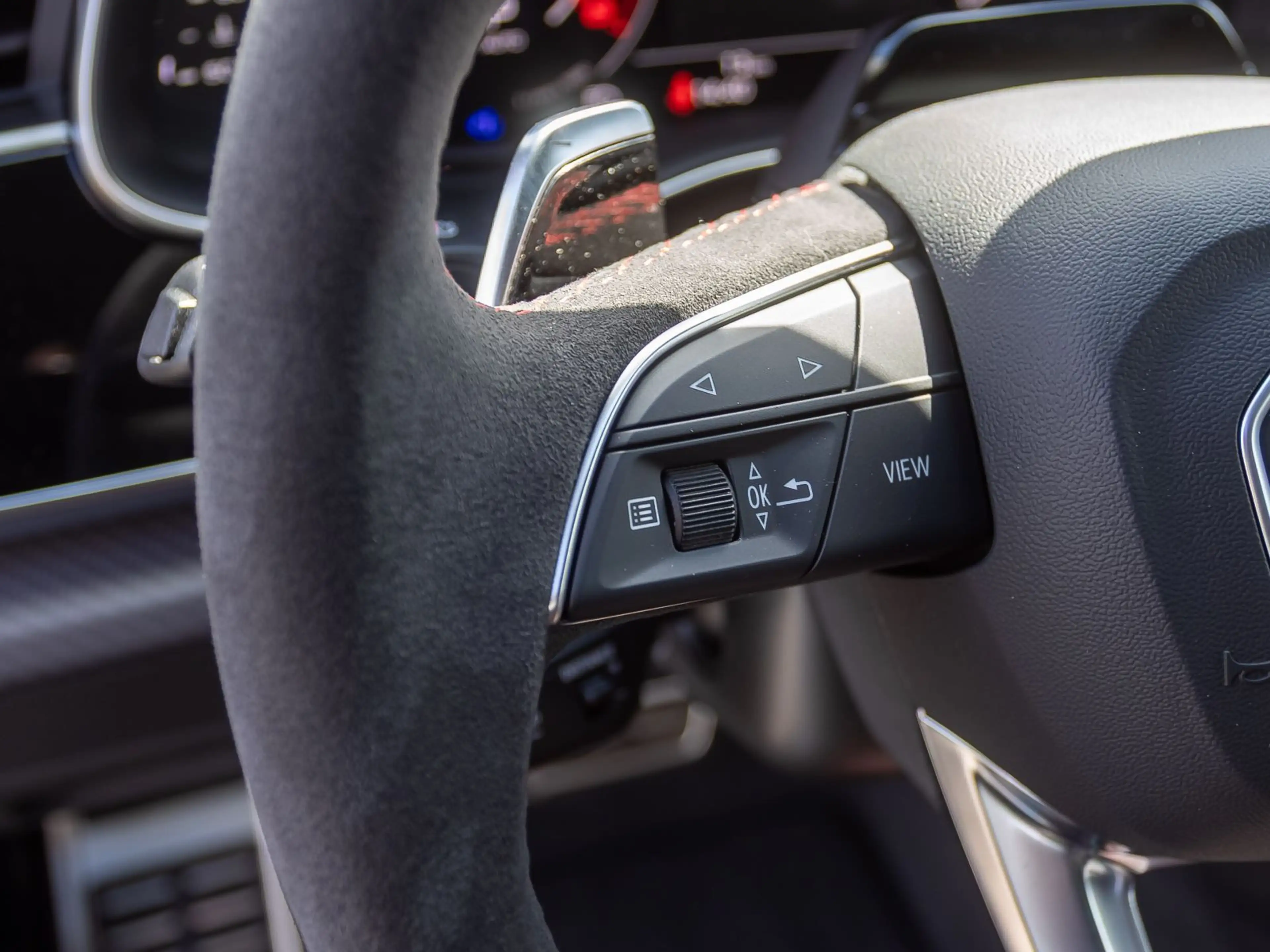 Audi RS Q8 RSQ8 performance 640PS Pano/ 305km/h /Stdhzg./ M — photo 15