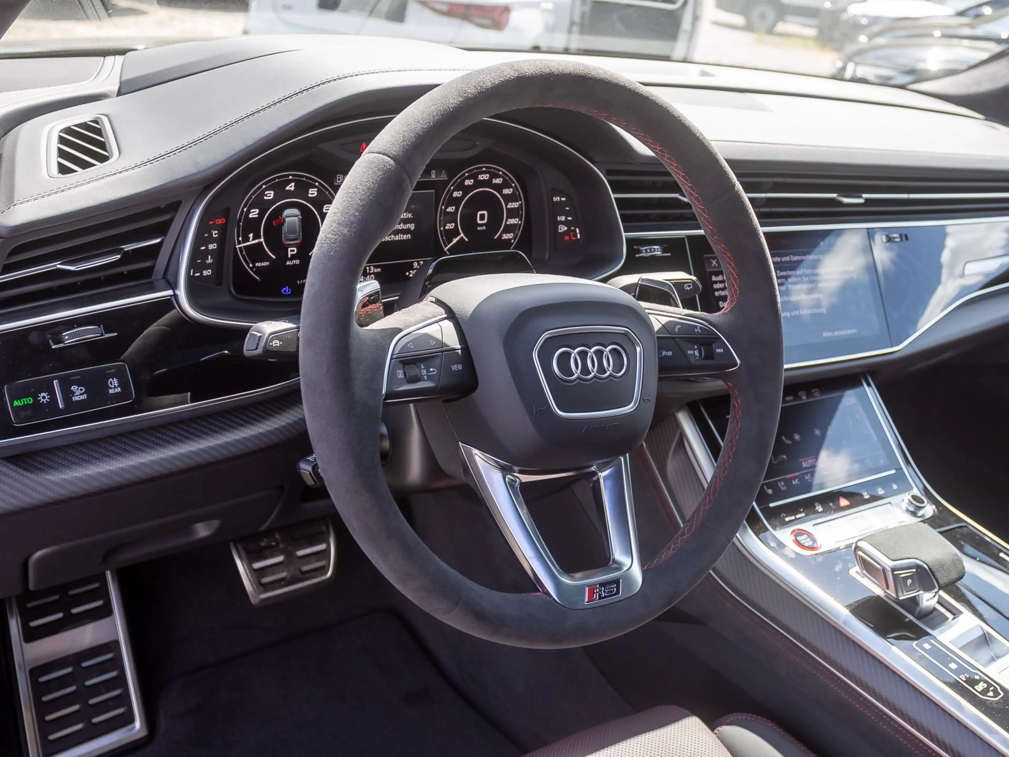 Audi RS Q8 RSQ8 performance 640PS Pano/ 305km/h /Stdhzg./ M — photo 14