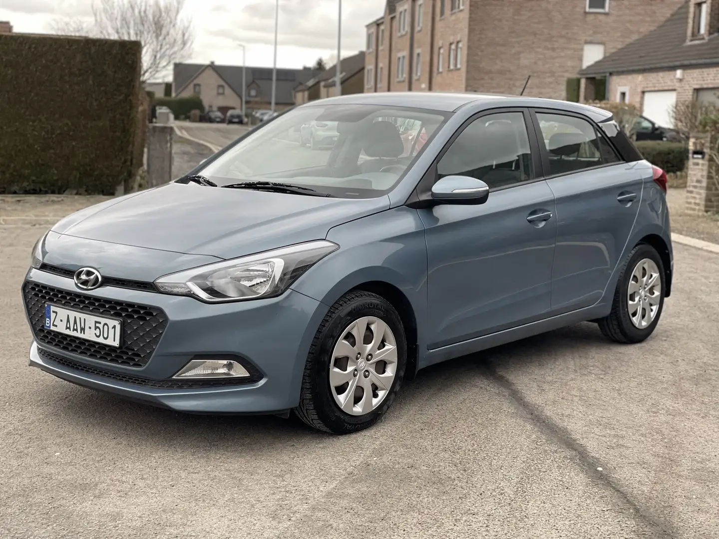 Hyundai i20 1.2i Twist AIRCO IMPECCABLE GARANTIE Blauw - 2
