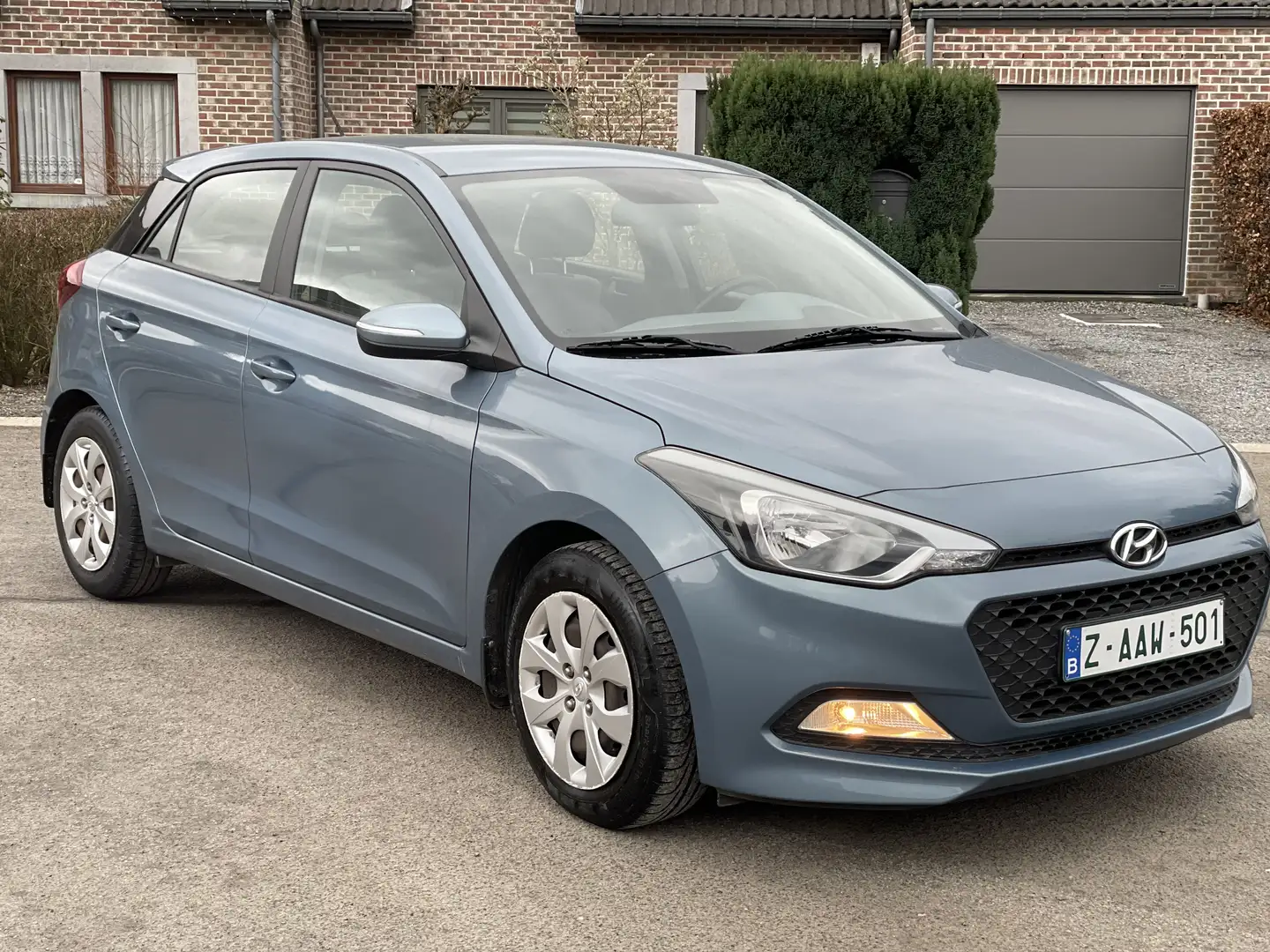 Hyundai i20 1.2i Twist AIRCO IMPECCABLE GARANTIE Blauw - 1