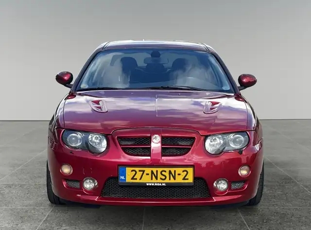 MG ZT 4.6 V8 260