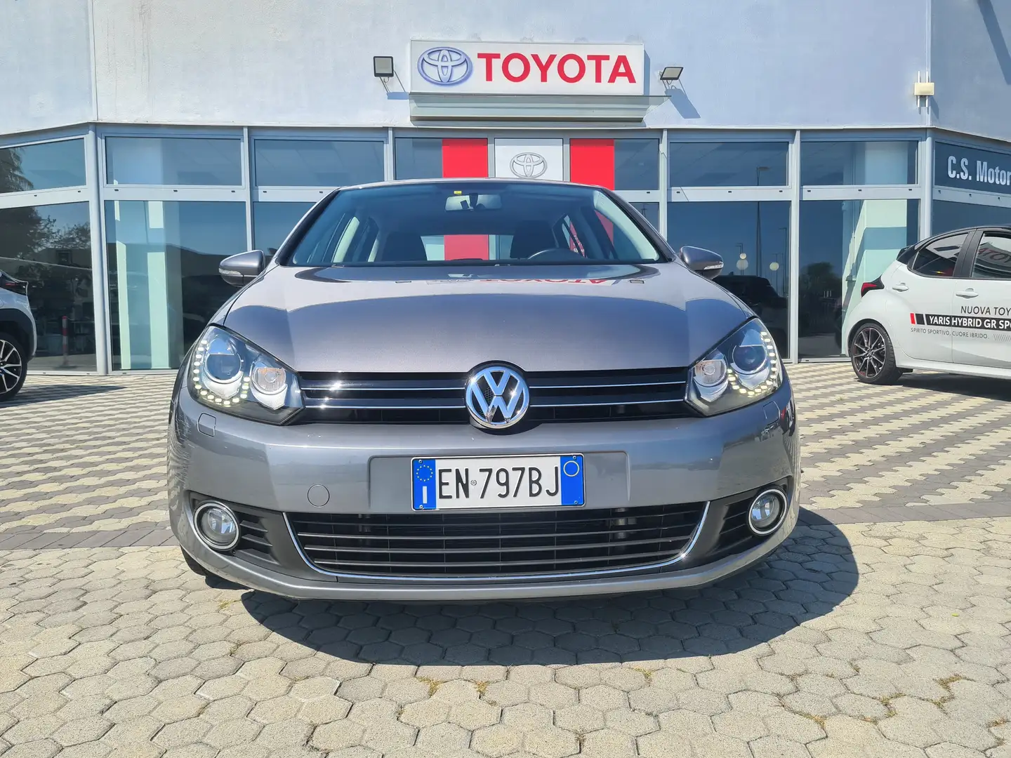 Volkswagen Golf Golf VI 5p 1.6 tdi Highline Gris - 1