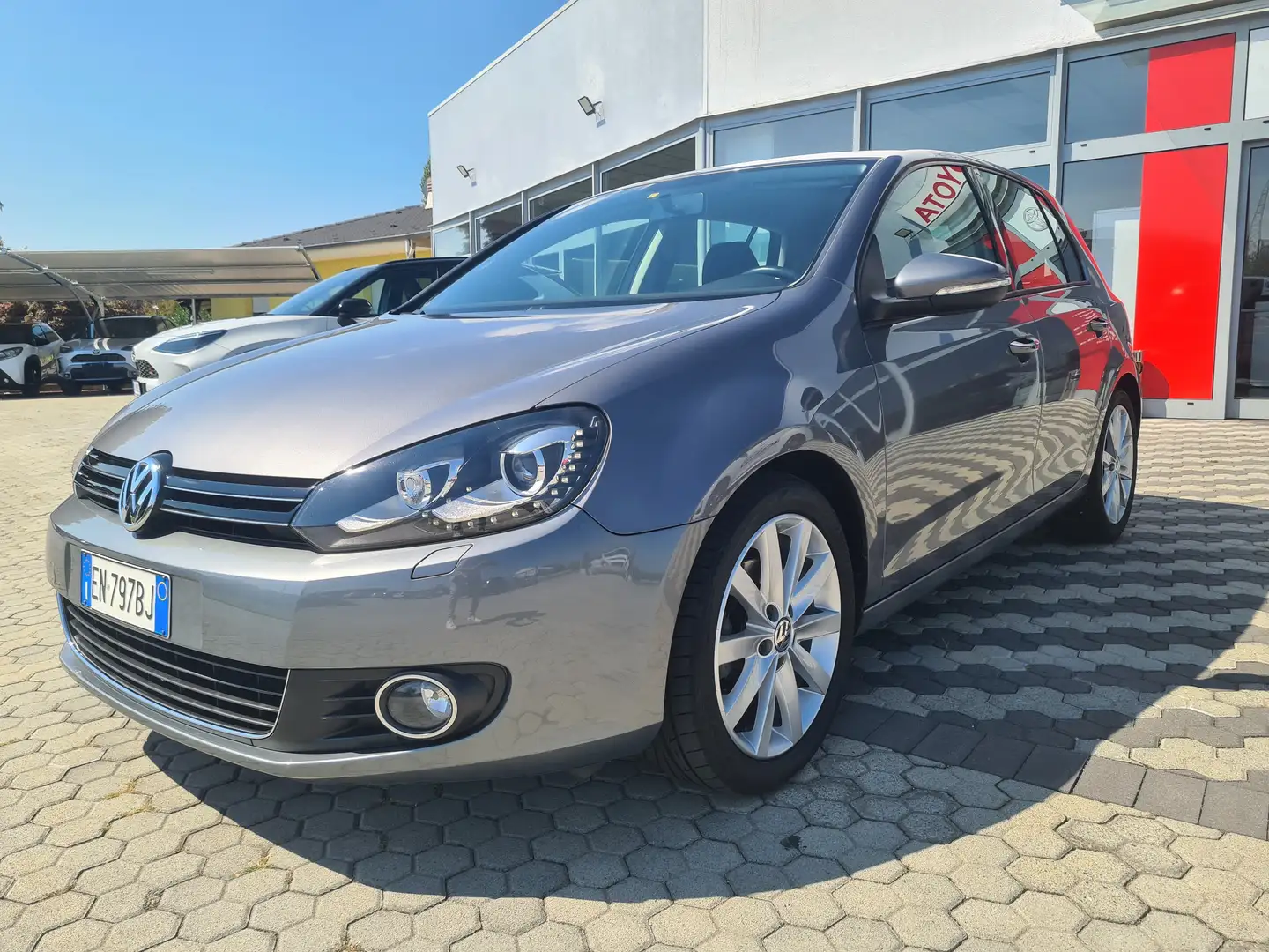 Volkswagen Golf Golf VI 5p 1.6 tdi Highline Gris - 2