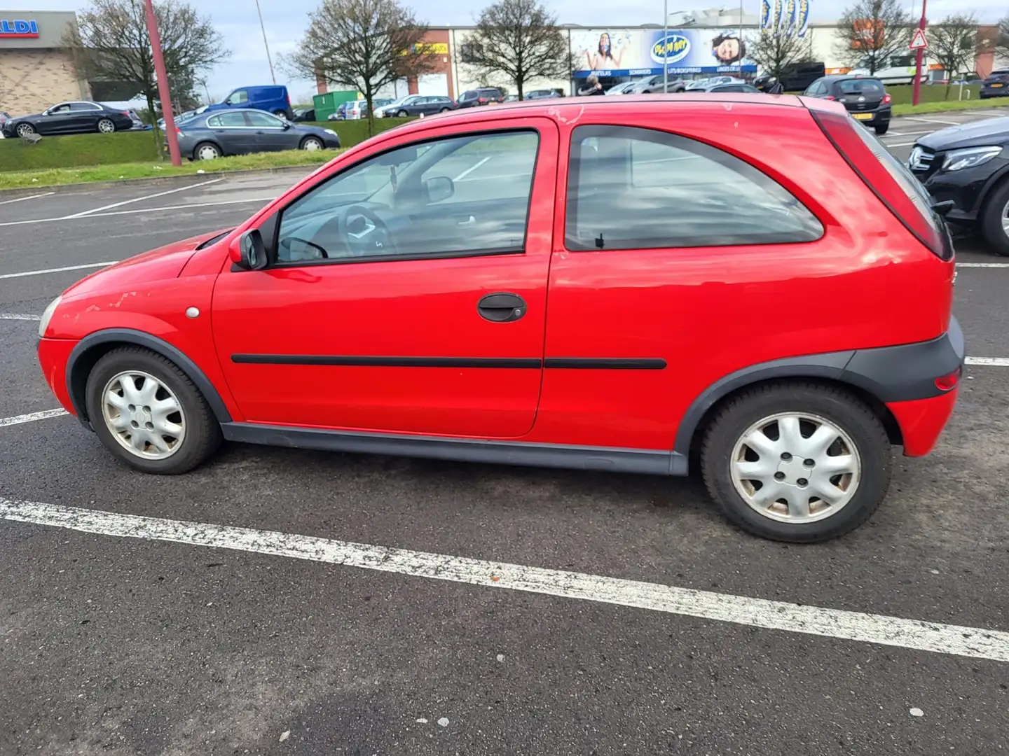 Opel Corsa 16V Edition 2000 - 1