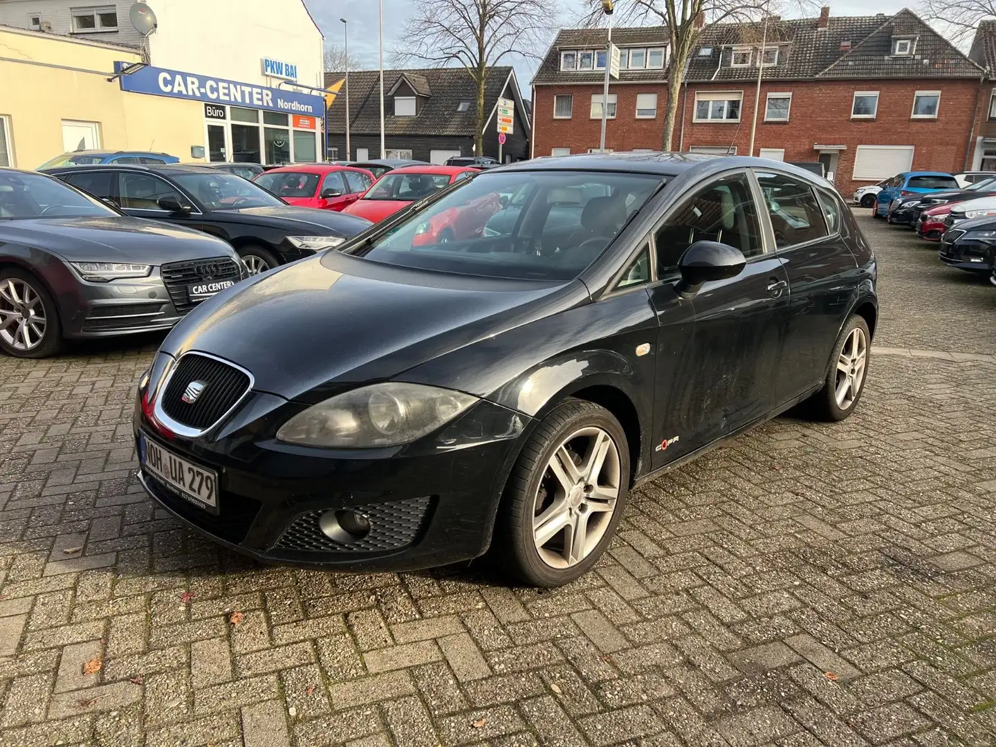 SEAT Leon Reference 1,6 TDI*Copa*Klimaaut.*MFL* Schwarz - 1
