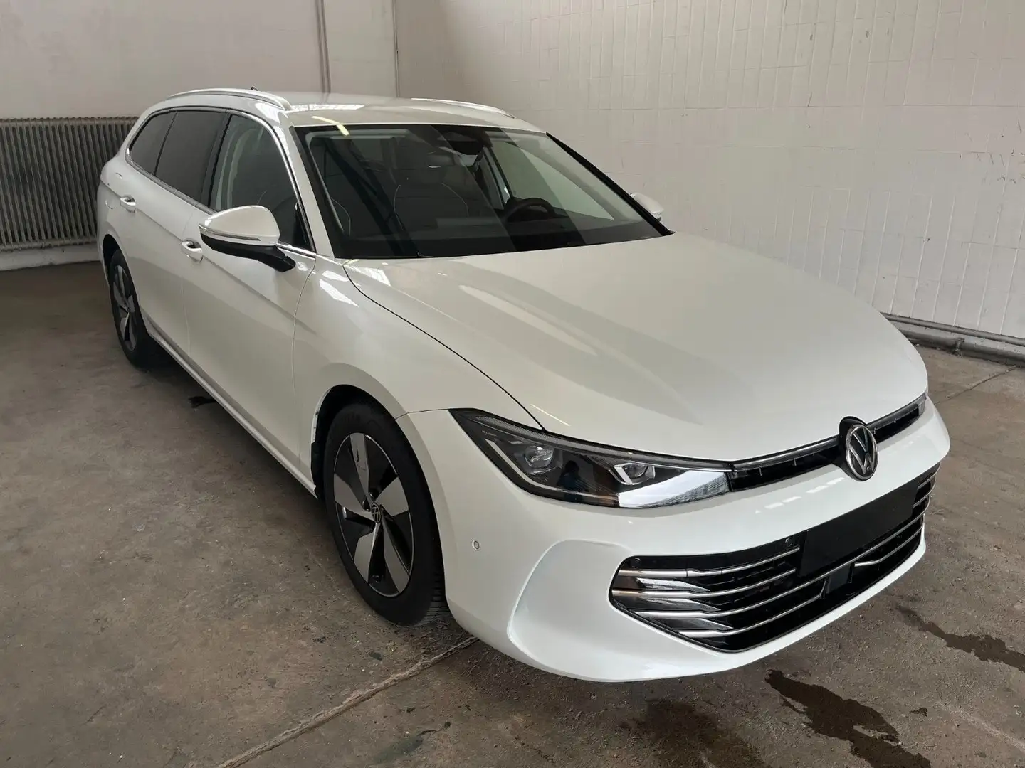Volkswagen Passat Variant 2.0 TDI*Elegance*360*IQ-Li*UNFALL Blanc - 1