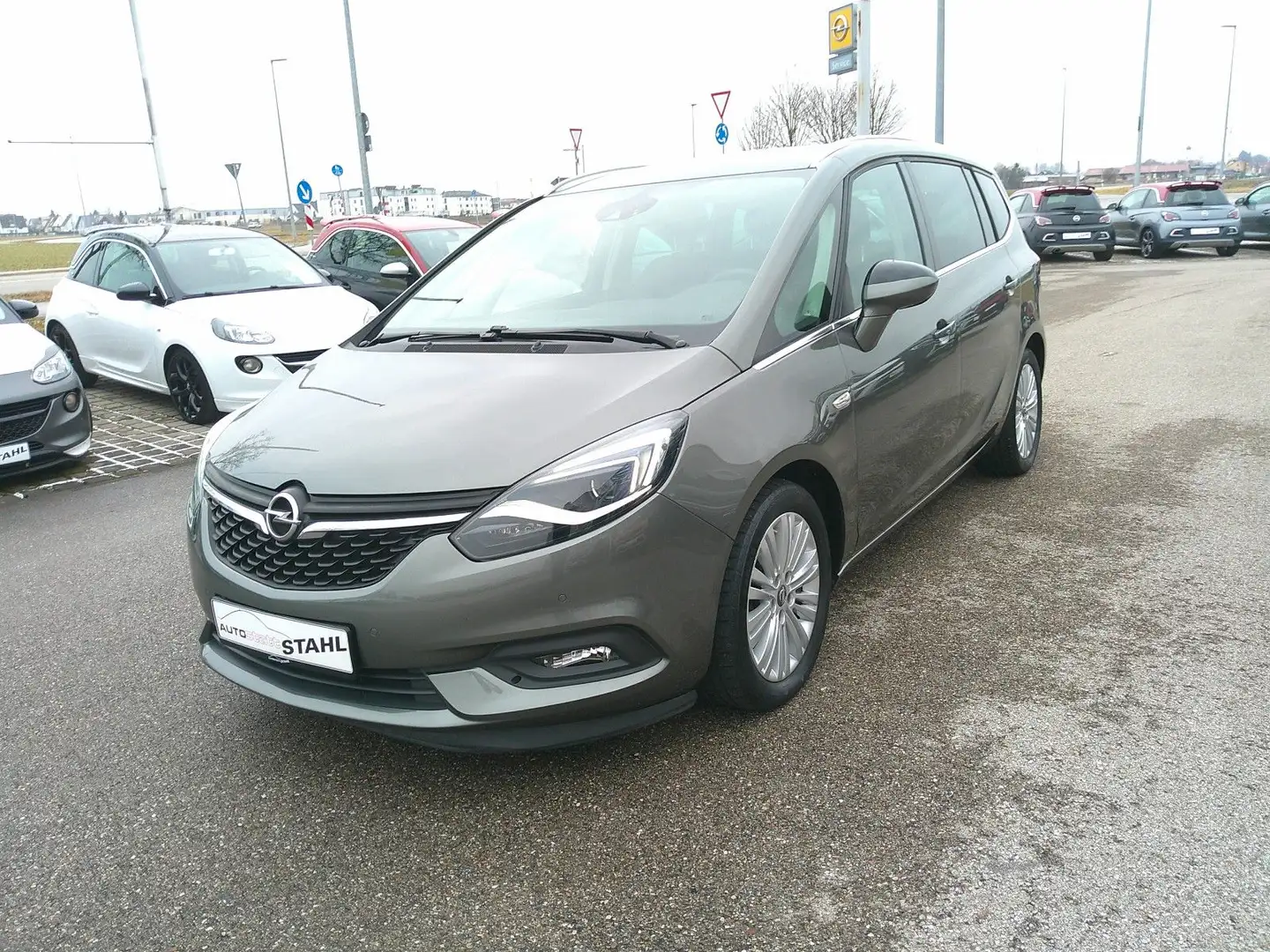 Opel Zafira C Innovation Grau - 1