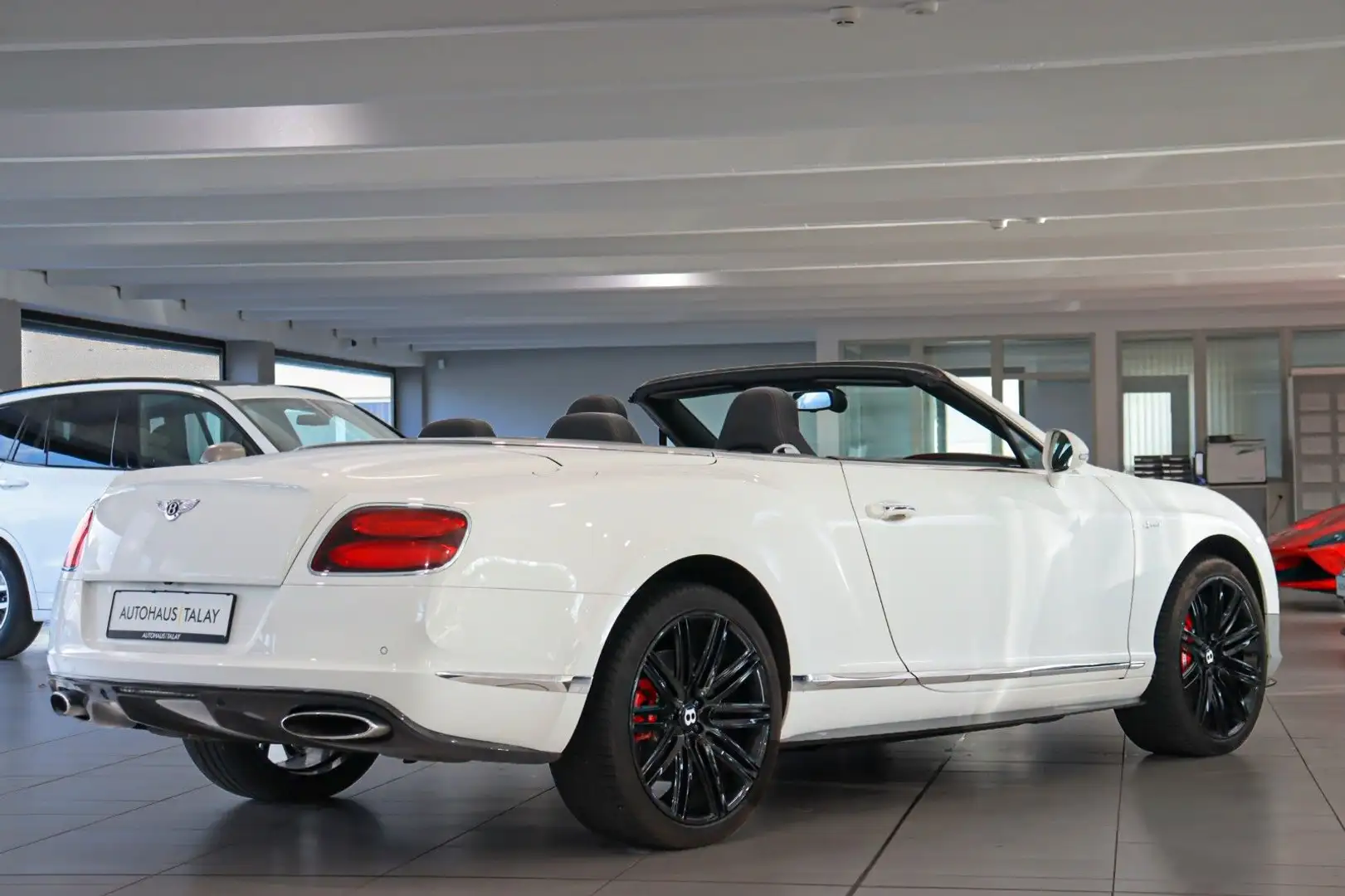 Bentley Continental GTC Speed Mulliner/ACC/CarbonKit/TV Weiß - 2