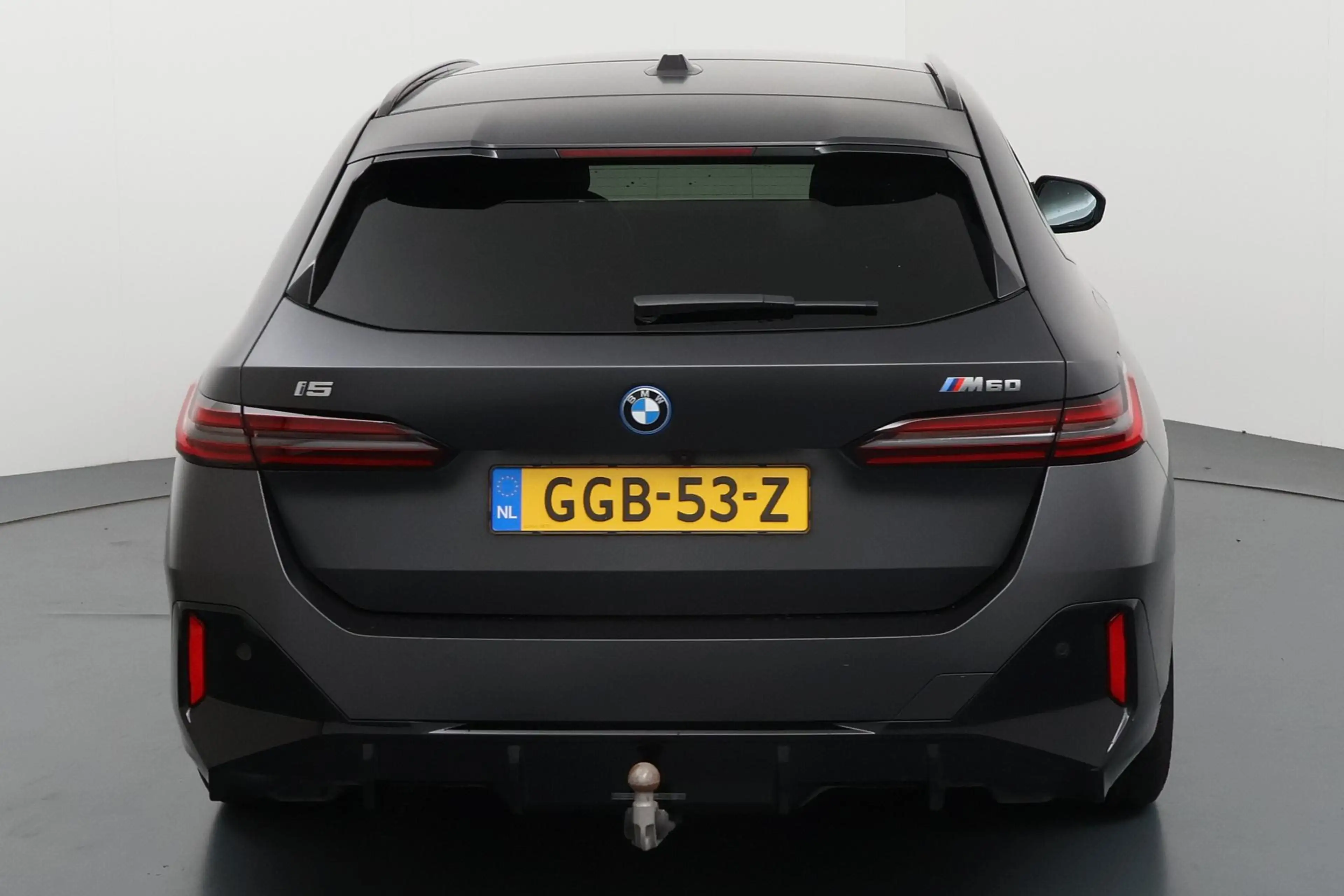 BMW i5 Touring M60 xDrive 84 kWh Elektrische topper met v — photo 14