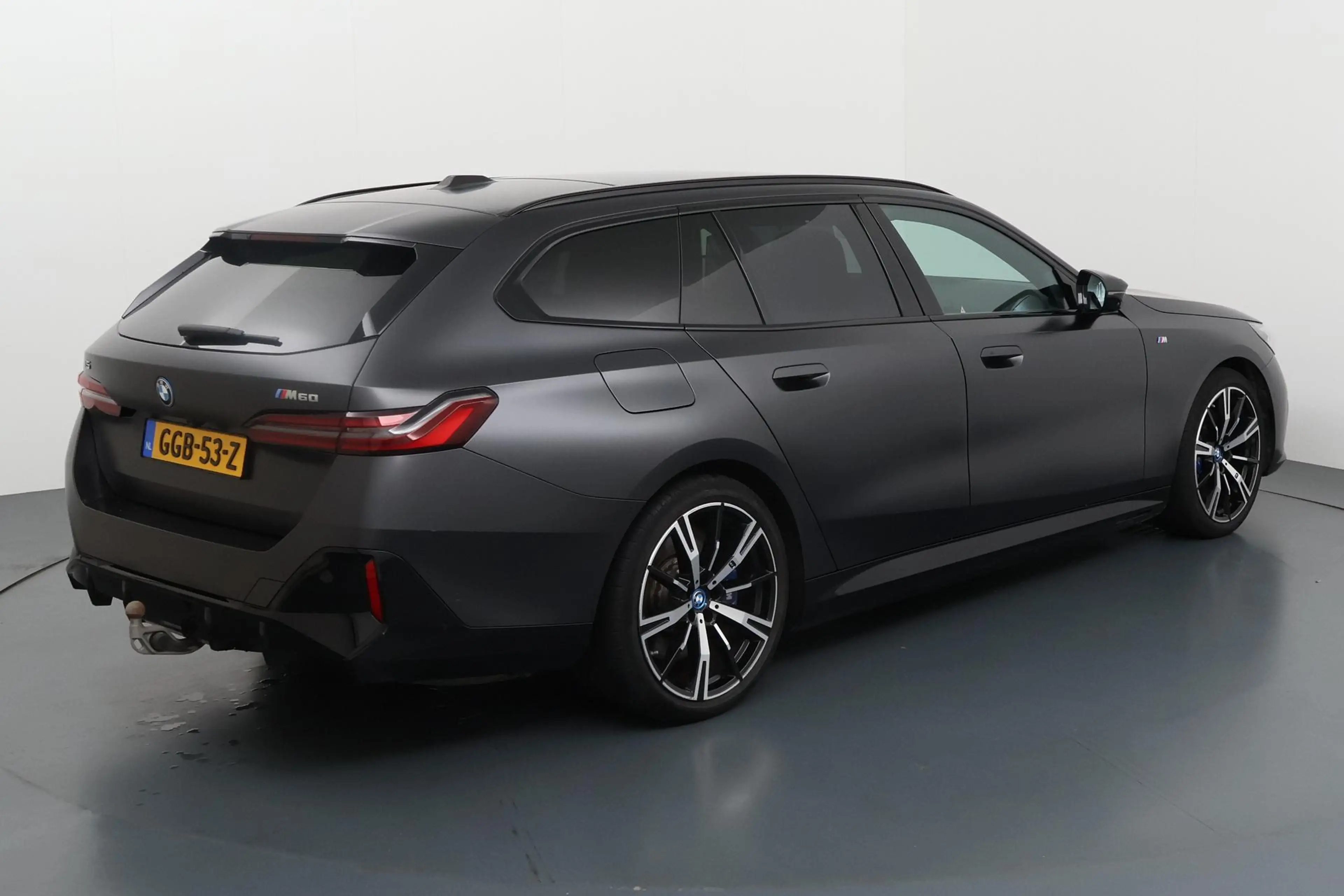 BMW i5 Touring M60 xDrive 84 kWh Elektrische topper met v — photo 6