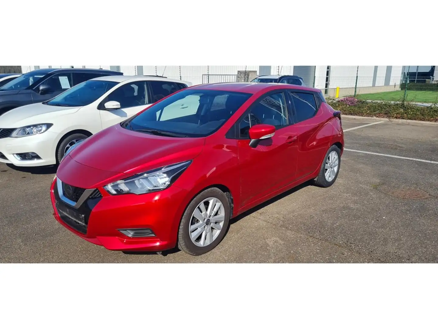 Nissan Micra Acenta Rouge - 2