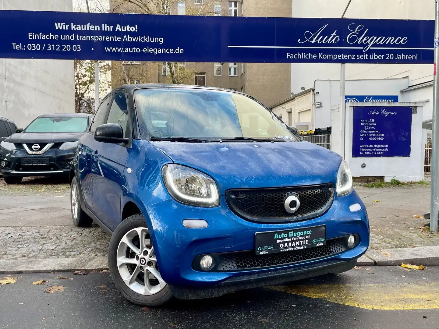 smart forFour passion 52 kW Navi Tempomat SHZ PDC TOP! Schwarz - 1