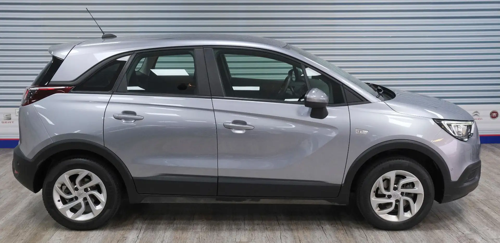 Opel Crossland X 1.2 Edition *NAVI/SHZ/PDC/RFK/AHK* Gris - 2