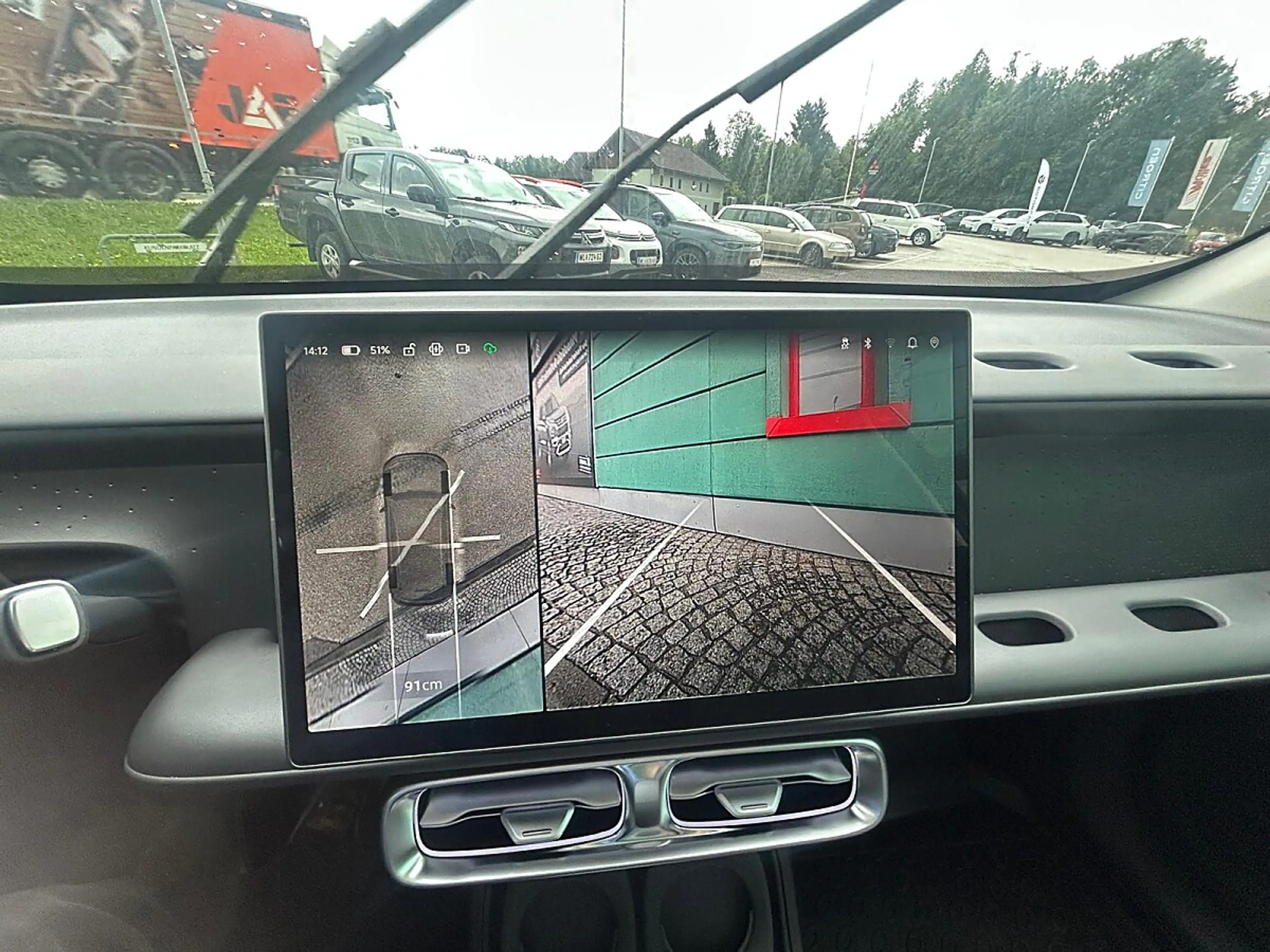 Leapmotor B10 Hybrid Design — photo 8