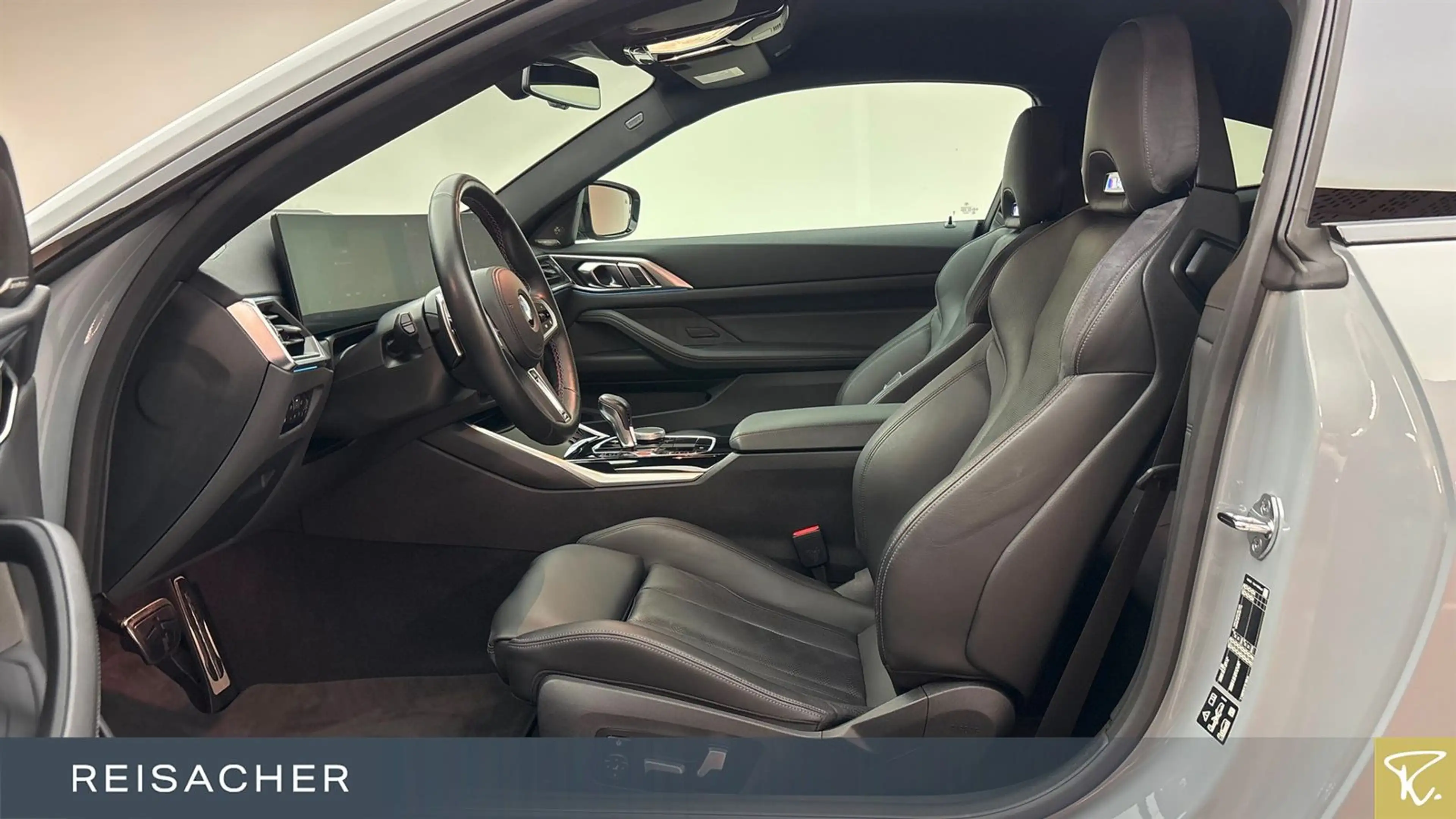 BMW M4 A Competition M xDrive Coupé LCProf ACC Laser — photo 4