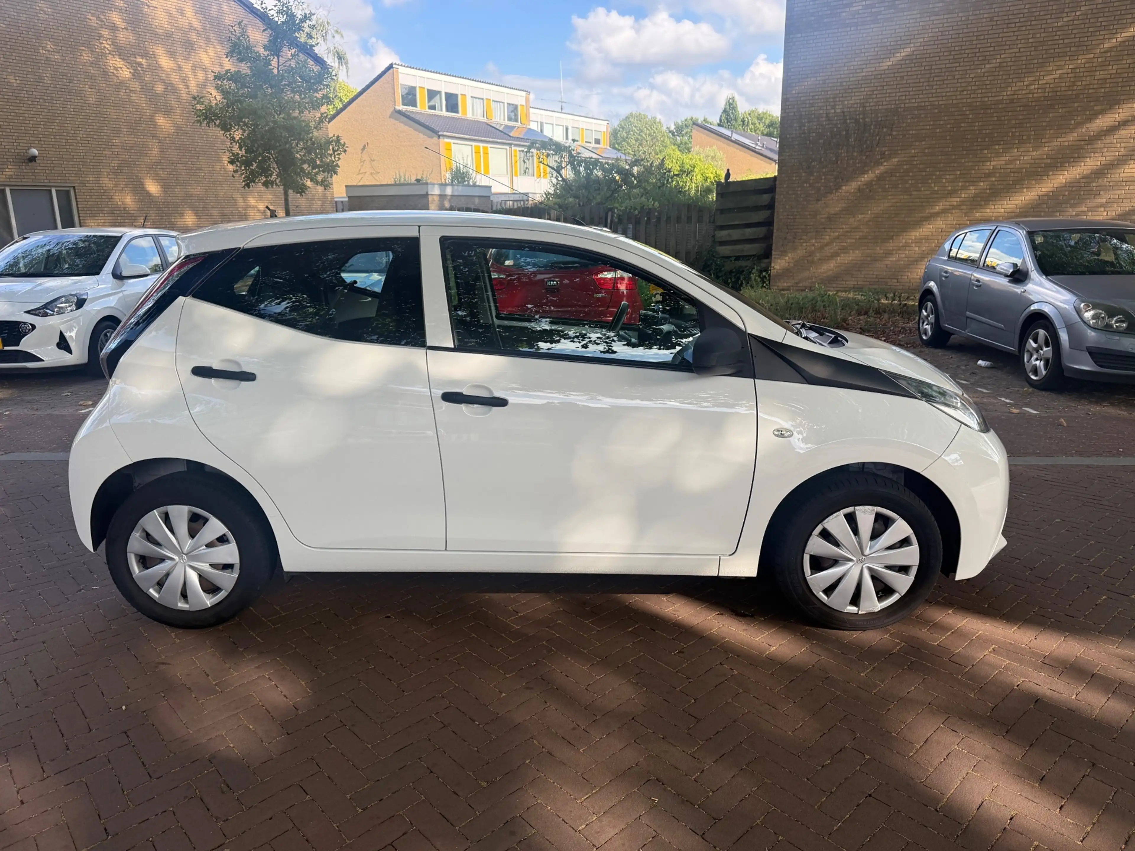 Toyota Aygo Eerste eigenaar / 60.000 NAP / Airco / Goed onderh — photo 2