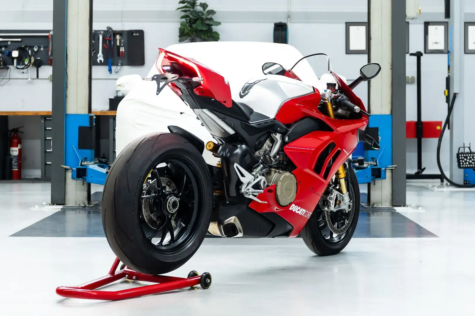Ducati Panigale V4 R I Approved I Carbon I Performance Piros - 2