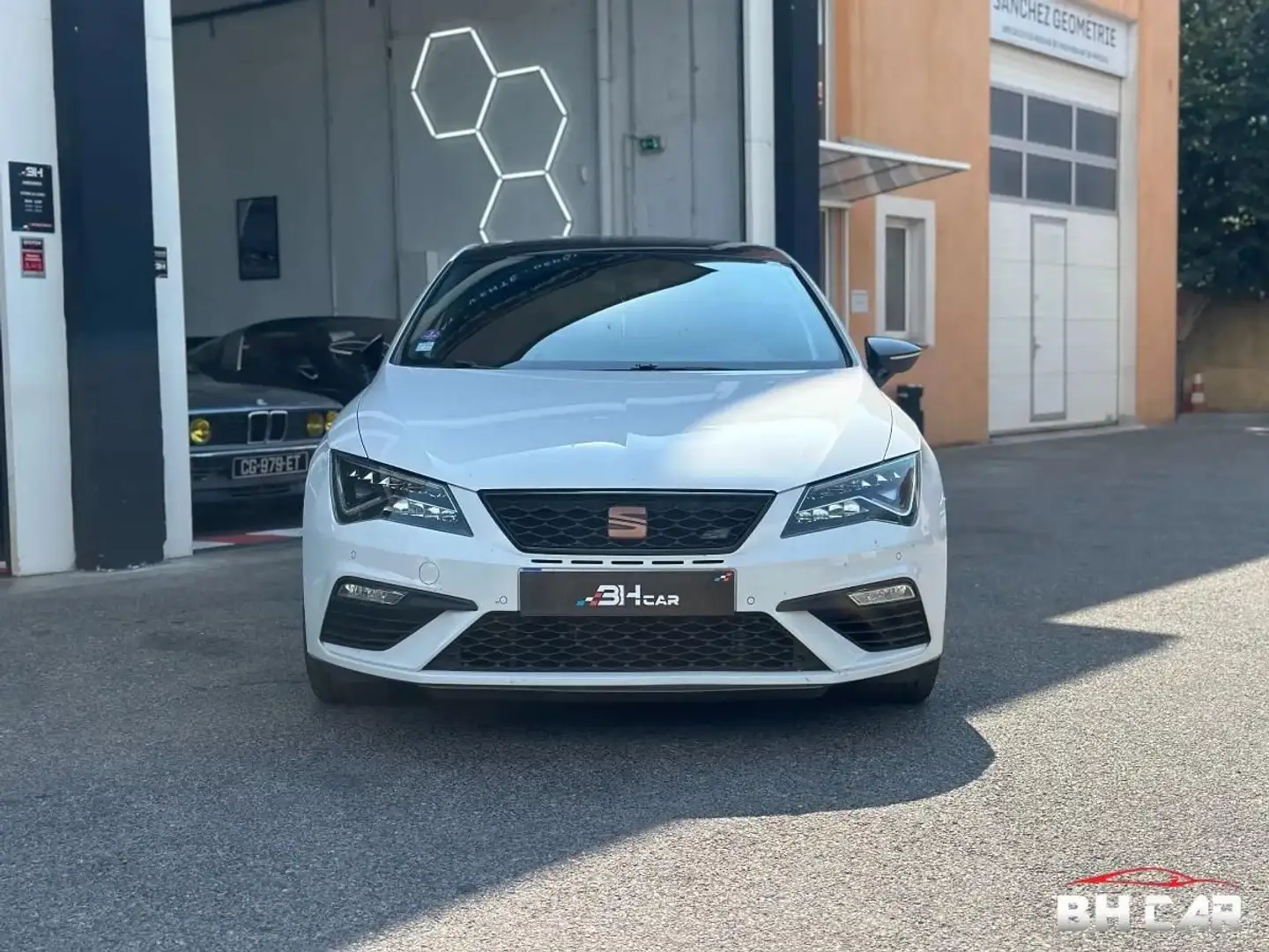 SEAT Leon 2.0 TSI 290 CUPRA DSG PACK PERF / MILLTEK / BEATS Blanc - 2