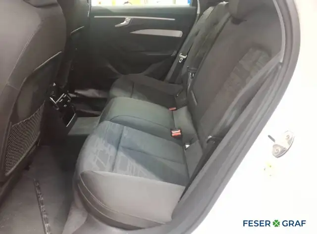 Audi A6 view 7