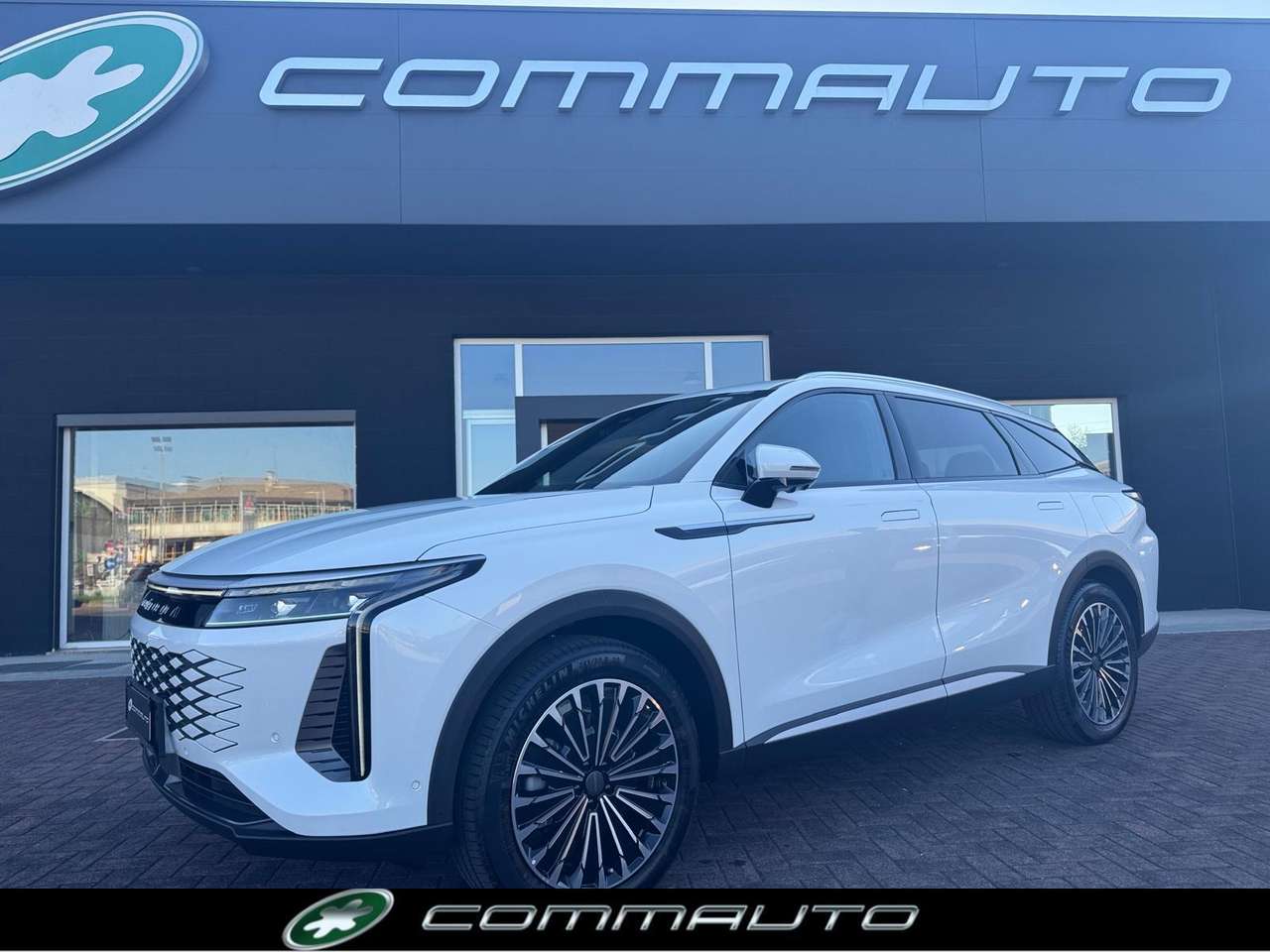 Omoda 9 1.5 TGDI 537 CV Super Hybrid System i-AWD Premium