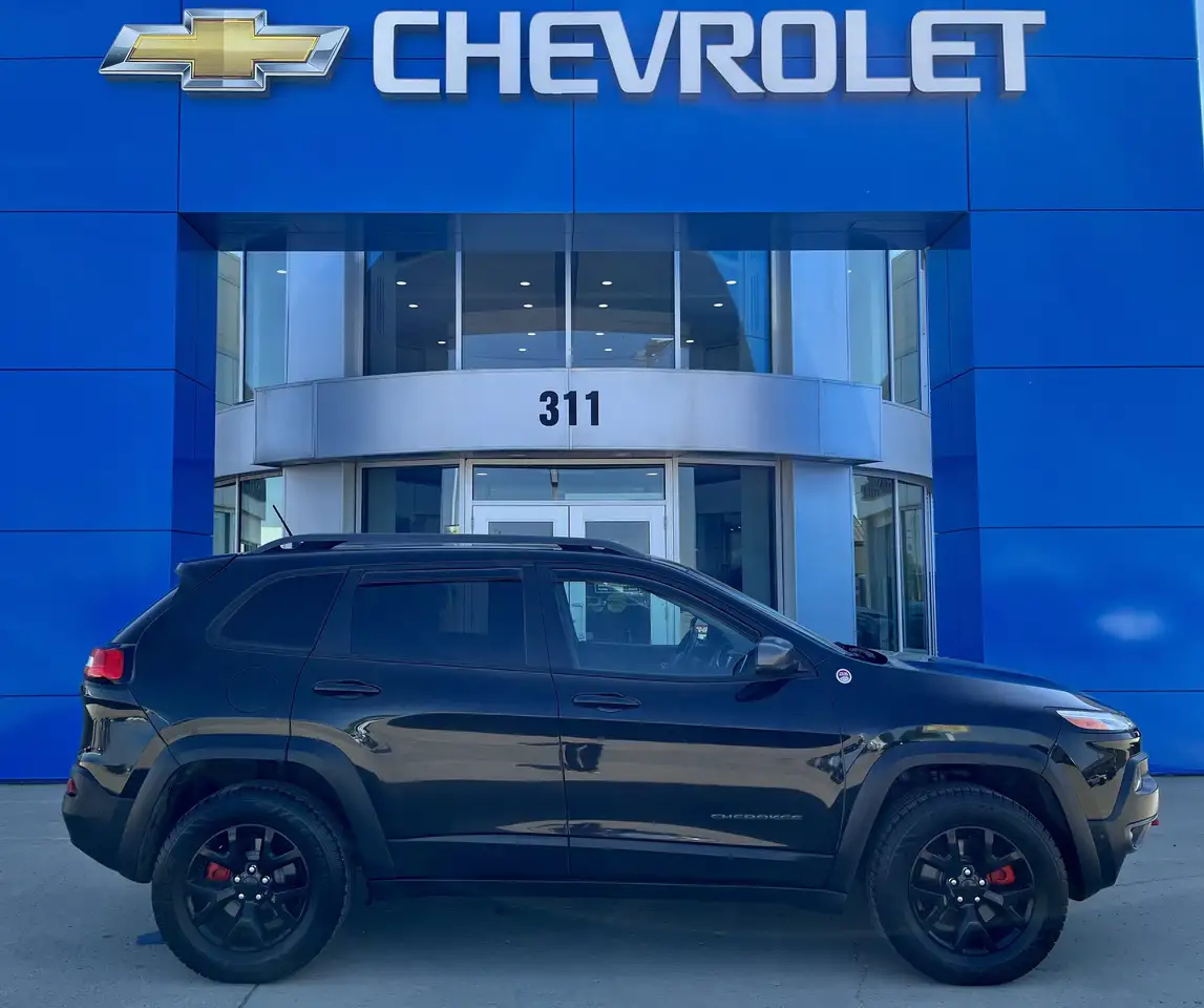 Jeep Cherokee снимка Jeep Cherokee