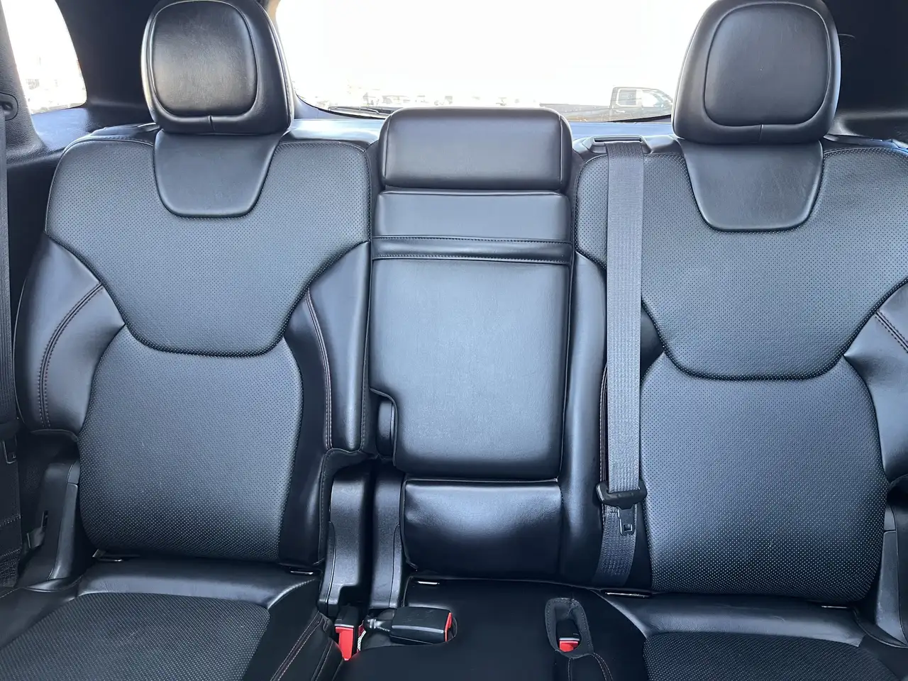 Jeep Cherokee снимка Jeep Cherokee