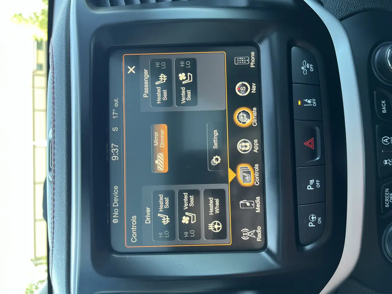 Jeep Cherokee снимка Jeep Cherokee