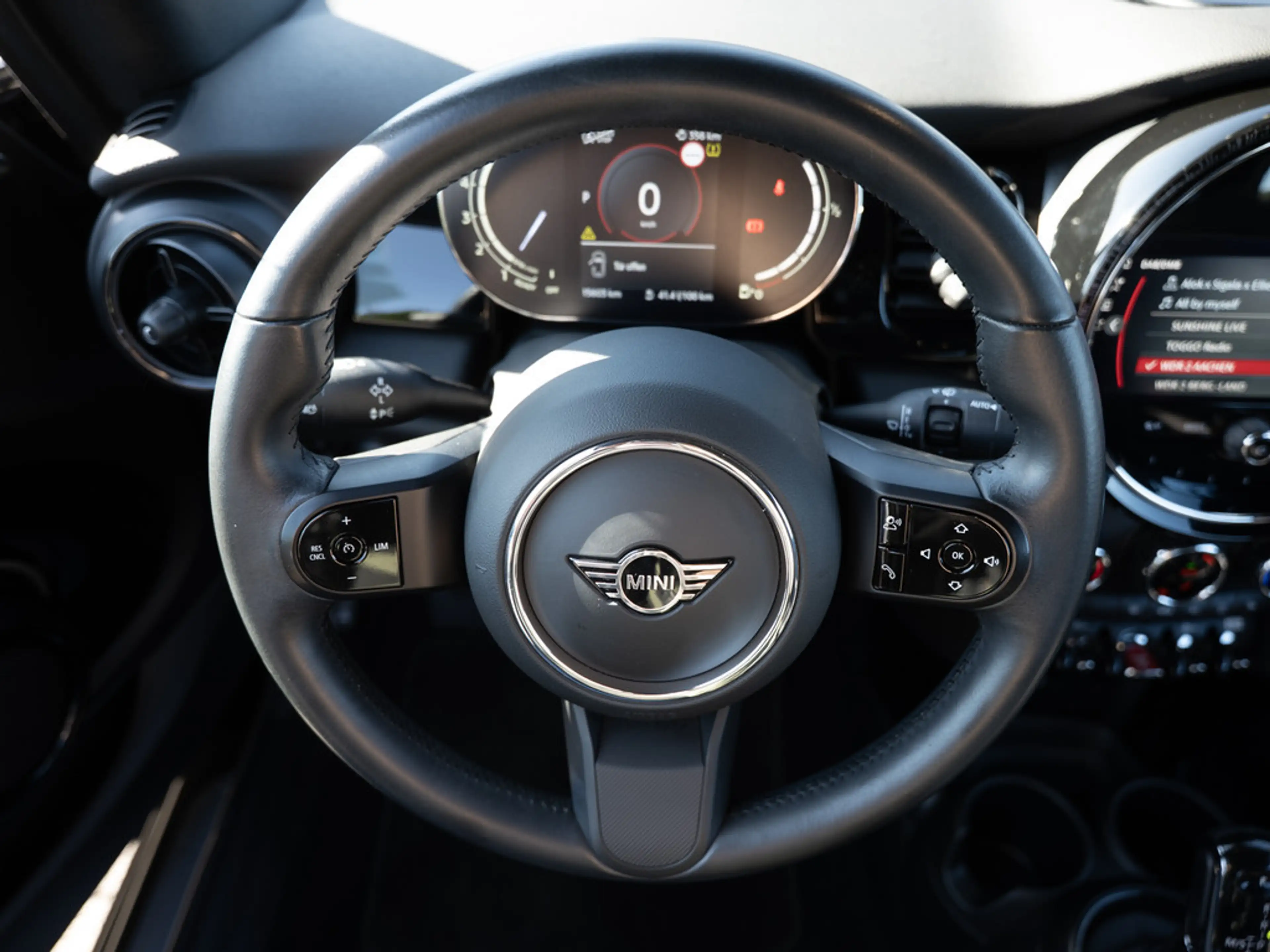 MINI Cooper Cabrio Classic Trim FACEL. LED SHZ PDC — photo 12