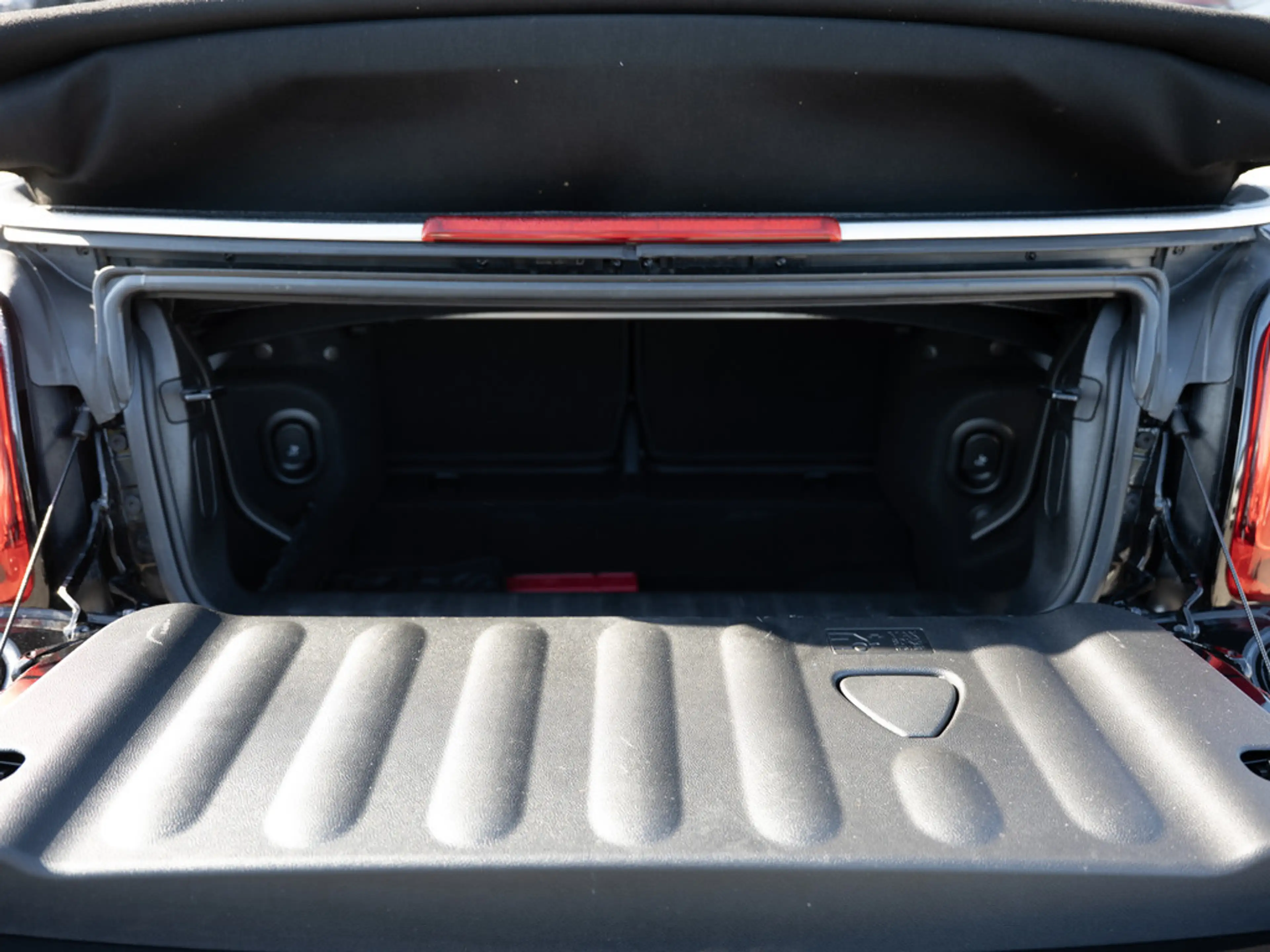 MINI Cooper Cabrio Classic Trim FACEL. LED SHZ PDC — photo 11