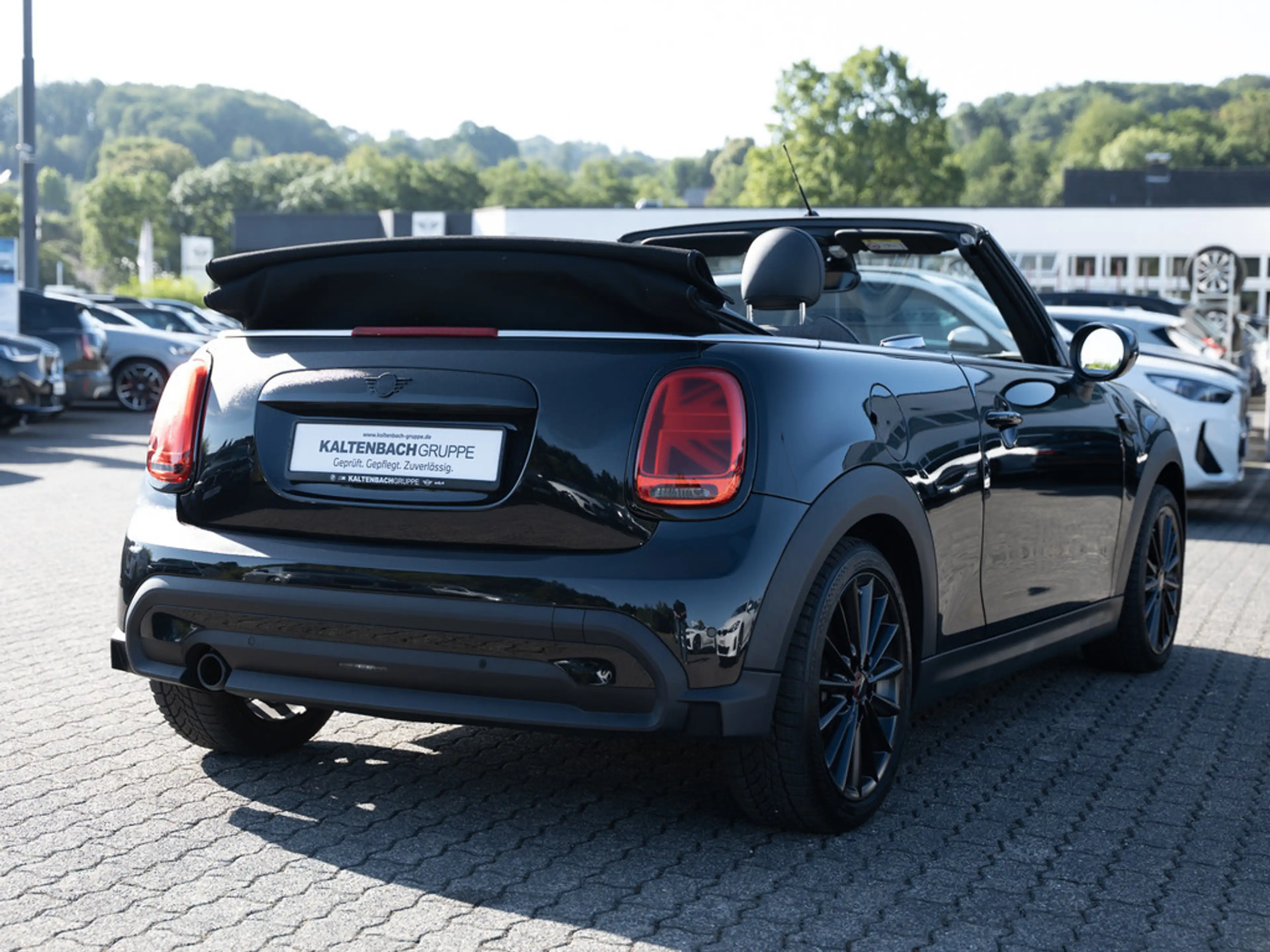 MINI Cooper Cabrio Classic Trim FACEL. LED SHZ PDC — photo 5