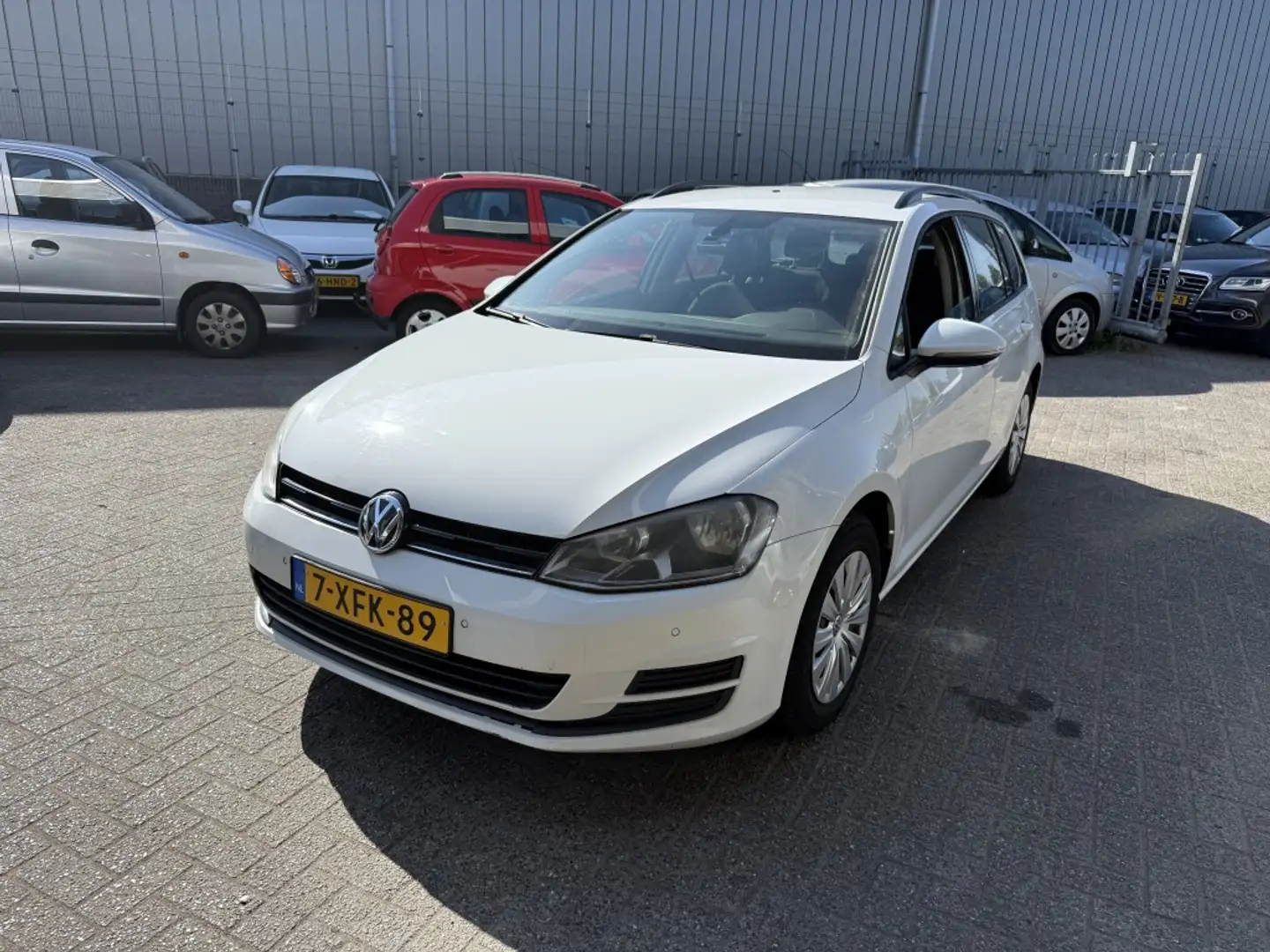 Volkswagen Golf Variant 1.6 TDI Trendline Wit - 1