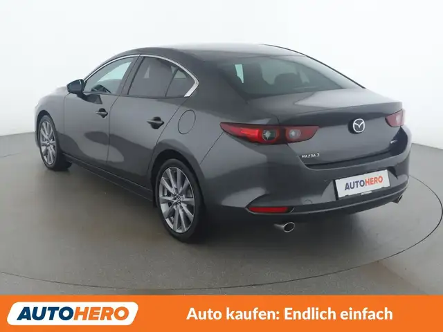 Mazda Mazda3 view 4