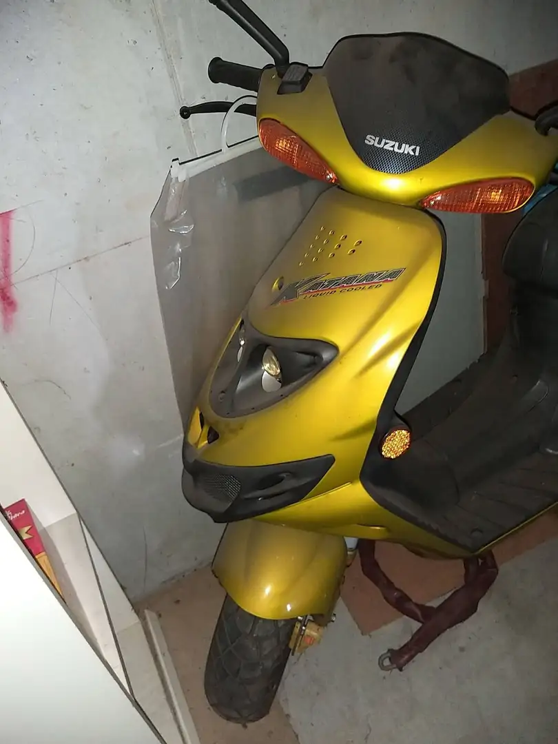 Suzuki Katana 50 Giallo - 2