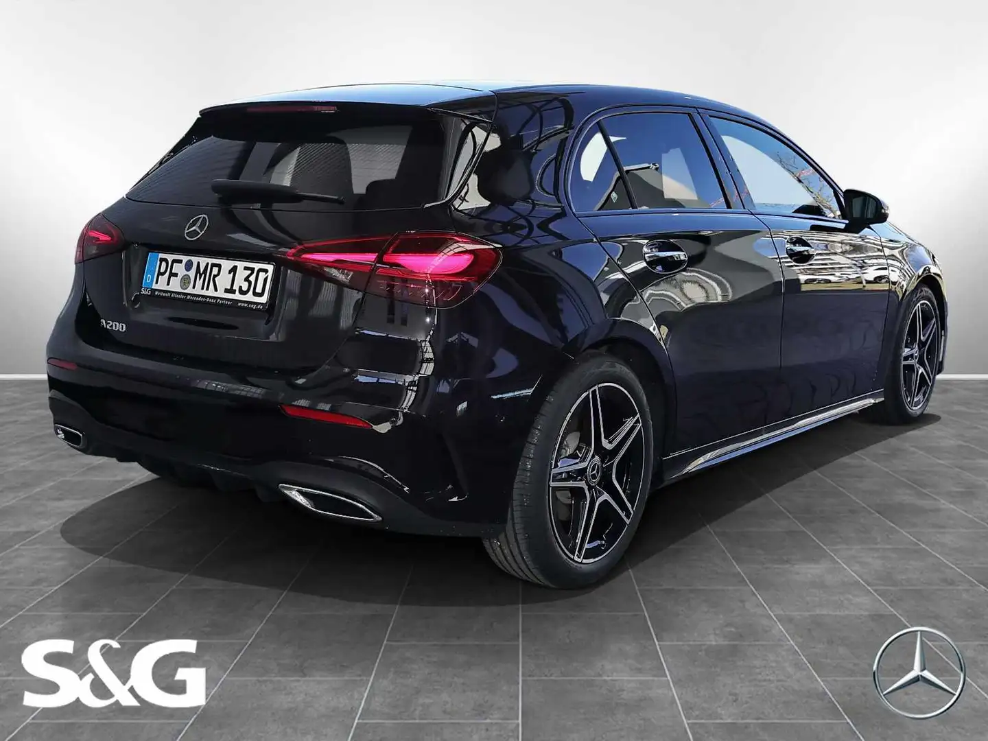 Mercedes-Benz A 200 AMG MBUX+M-LED+RüKam+Night+Distronic+18"LM Nero - 2