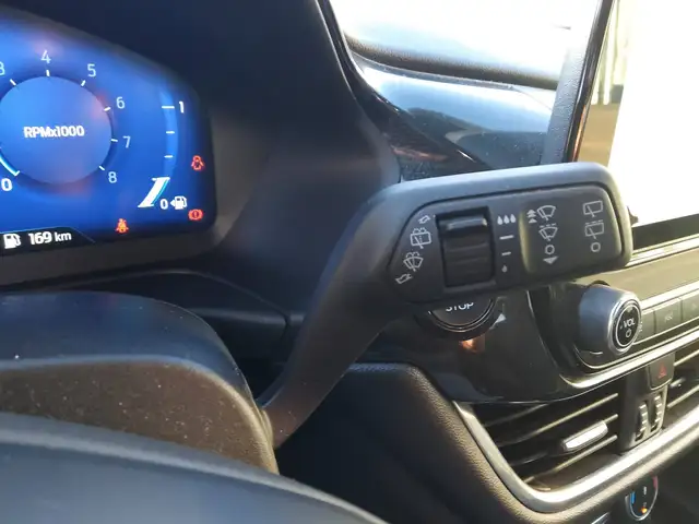 Ford Puma view 13