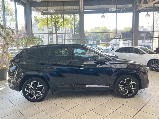 Hyundai Tucson view 2