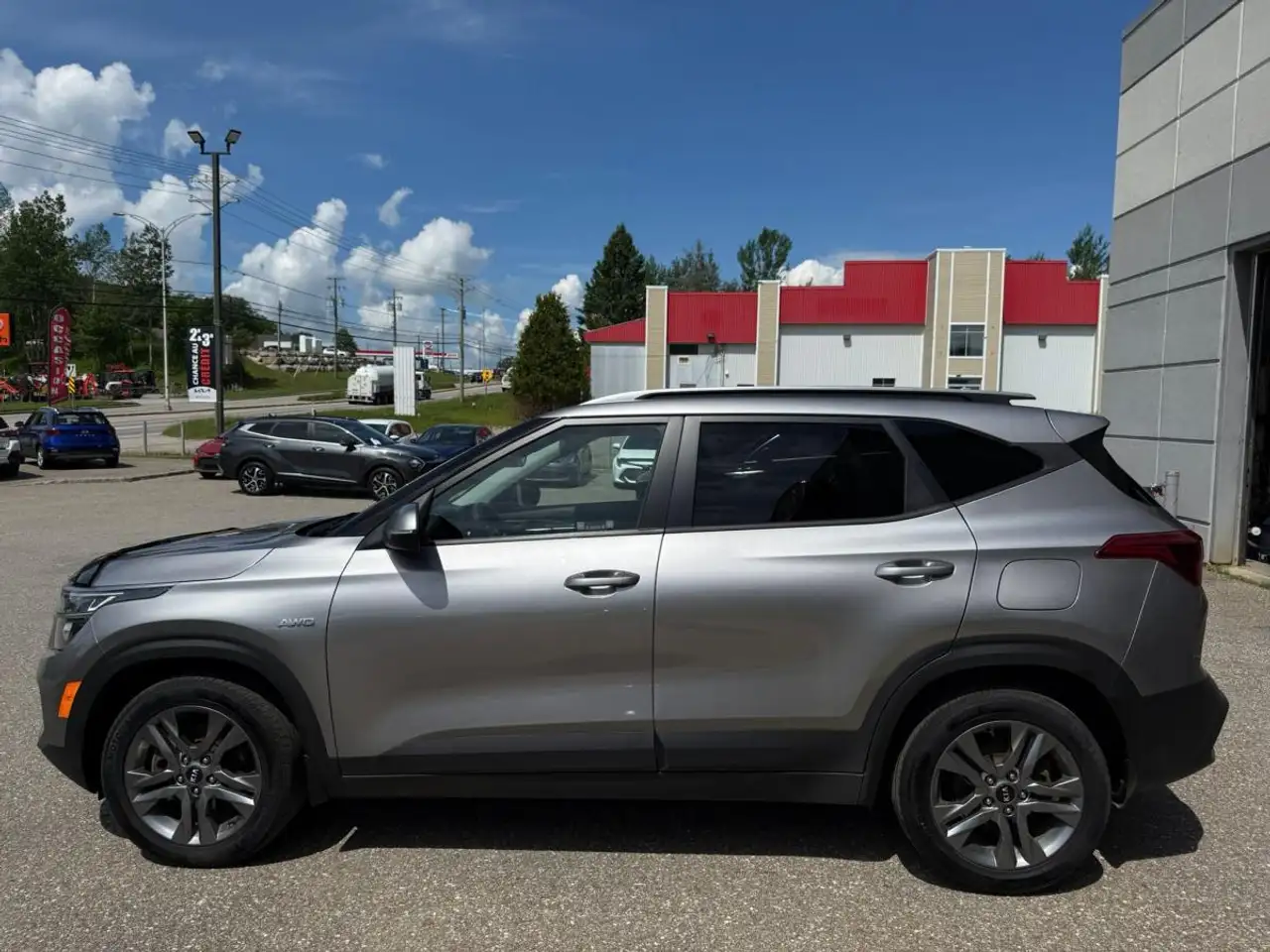 Kia Seltos photo Kia Seltos