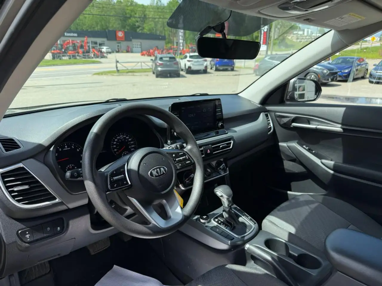Kia Seltos photo Kia Seltos