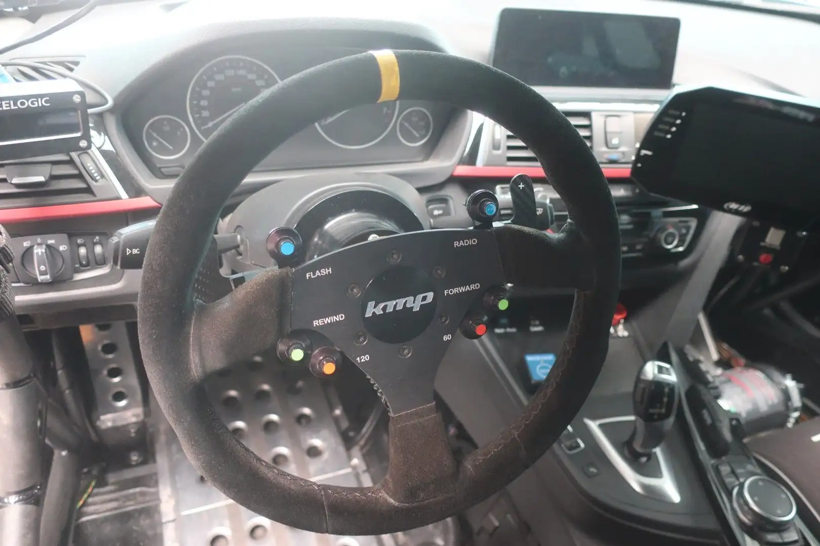 BMW 330 i Sport Line Rennwagen/Tracktool Schwarz - 2