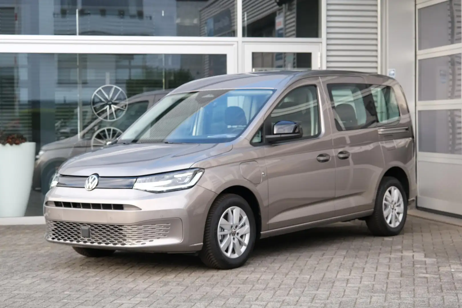 Volkswagen Caddy eHybrid Life Anhängerkupplung App-Connect Winte... Beige - 1