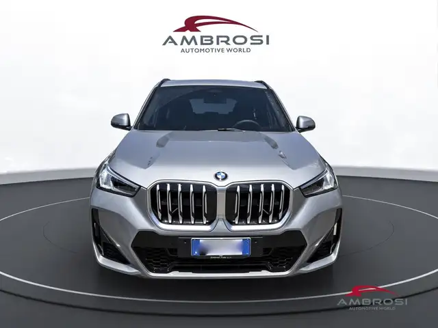 BMW X1 view 5