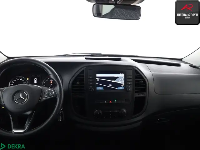 Mercedes-Benz Vito view 9