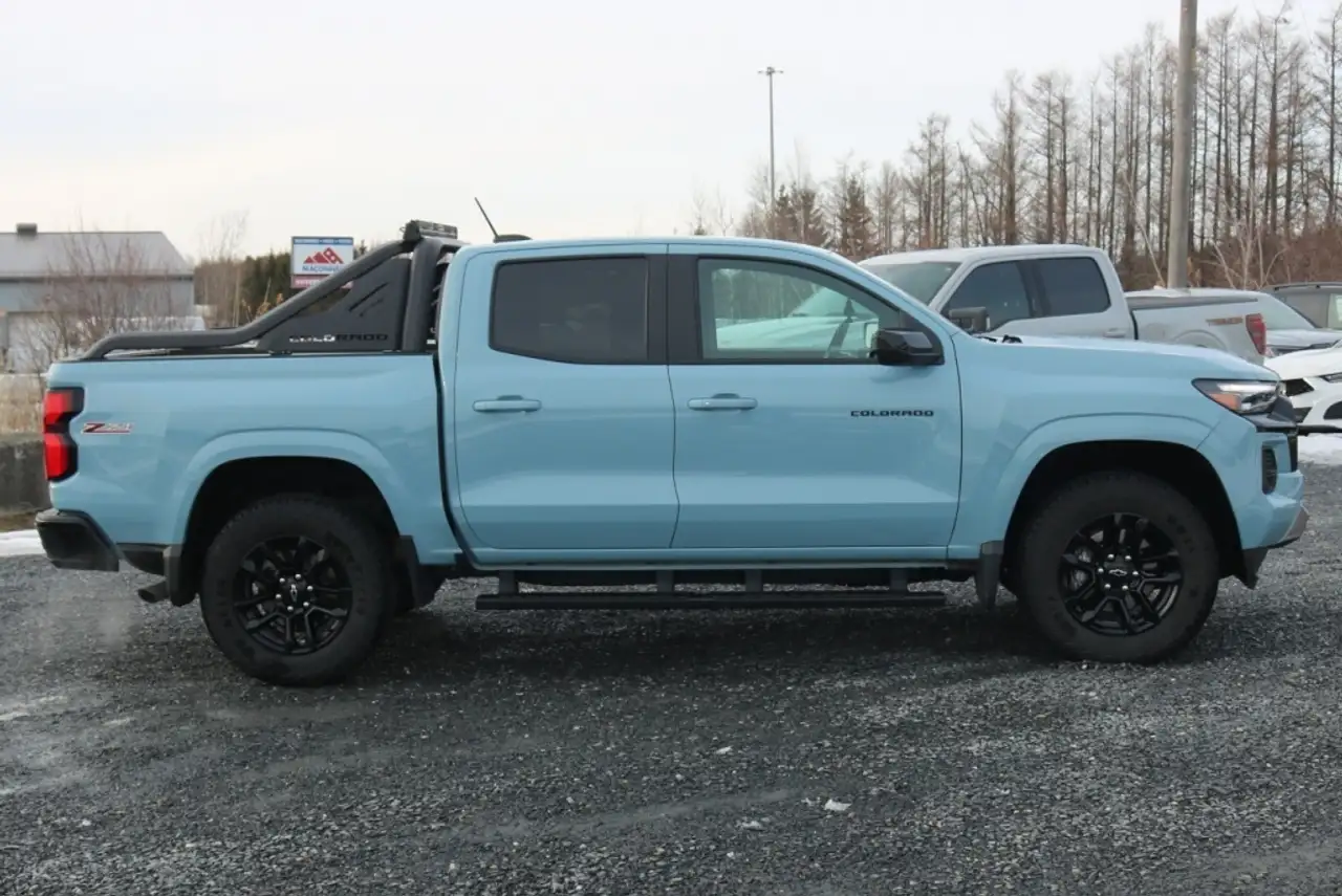 Chevrolet Colorado снимка Chevrolet Colorado