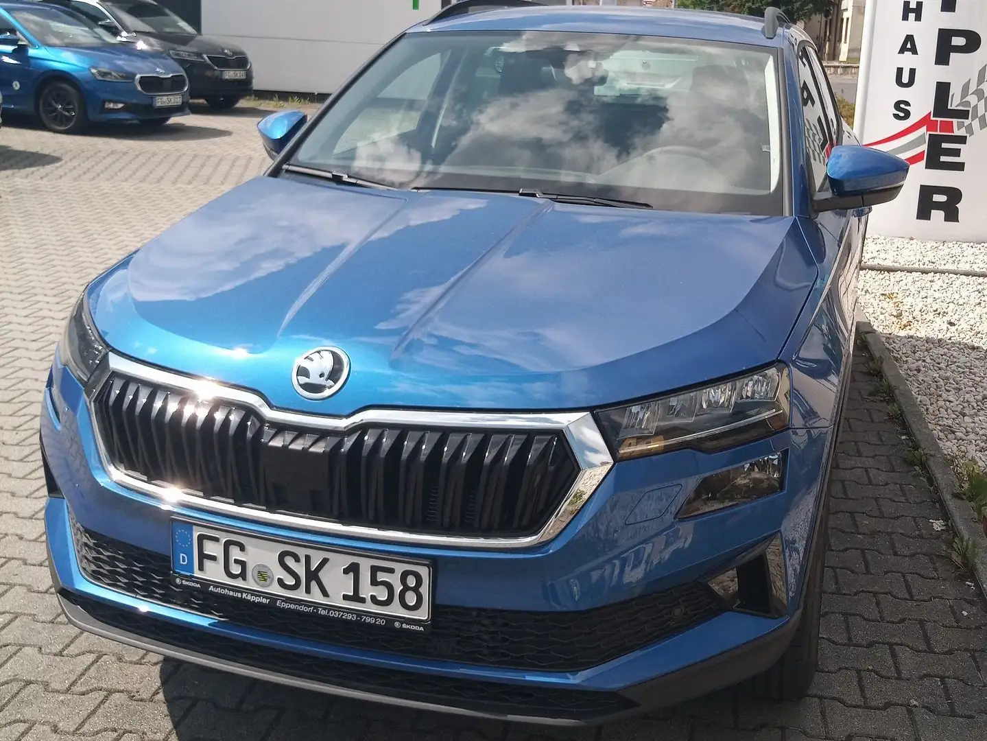 Skoda Karoq 1.5 TSI  110 kW Ambition Fresh 6 Gang Bleu - 1