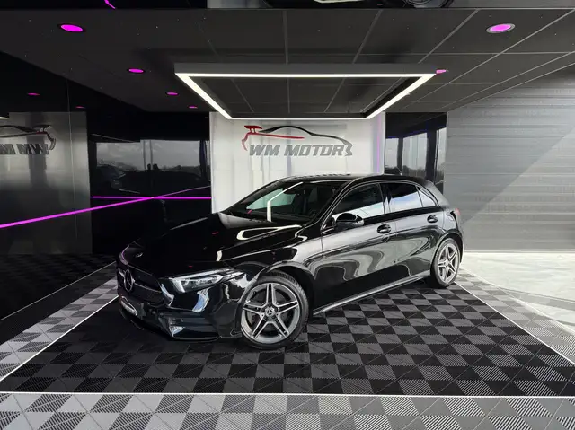 Mercedes-Benz A 250 A 250 e AMG-LINE // Led Ambiance