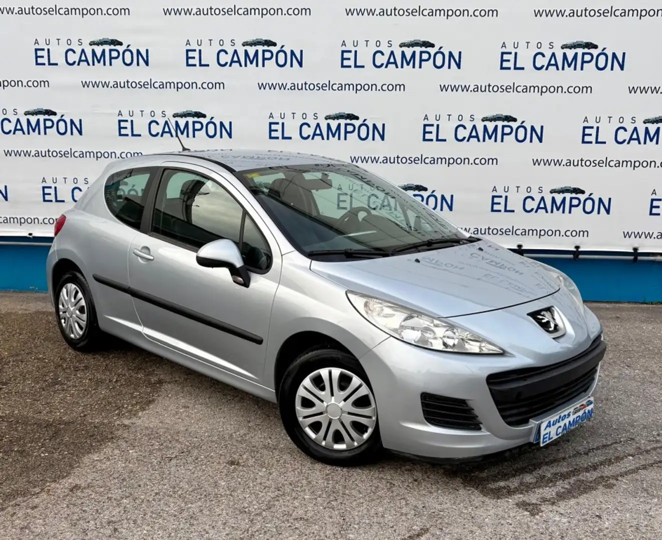 Peugeot 207 1.4HDI Confort Gris - 2