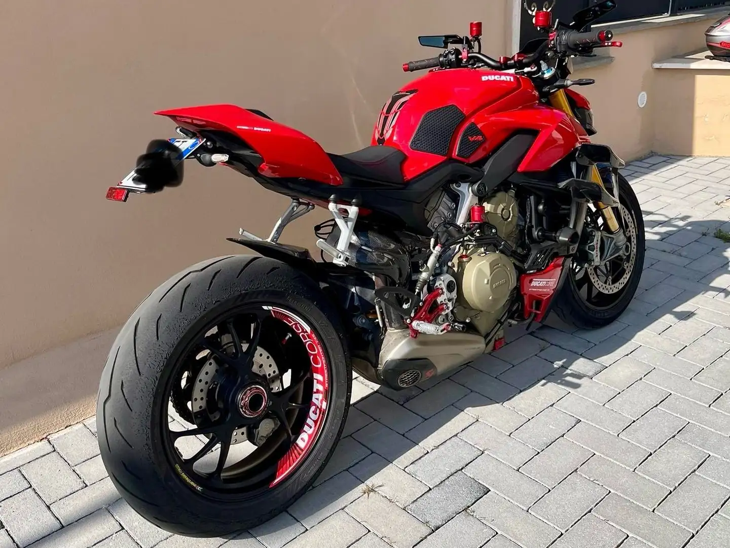 Ducati Streetfighter V4S Rouge - 2