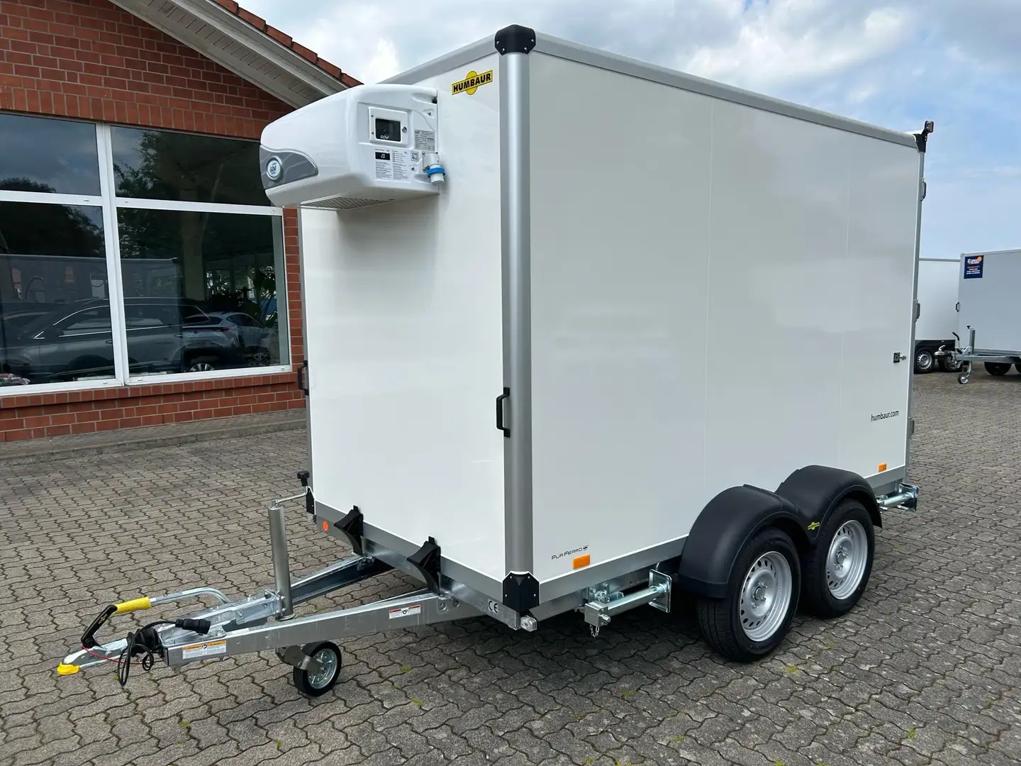 Humbaur Kühlkoffer HGK 253218 - 21 PF60 Deluxe Kühlanhä... - 1