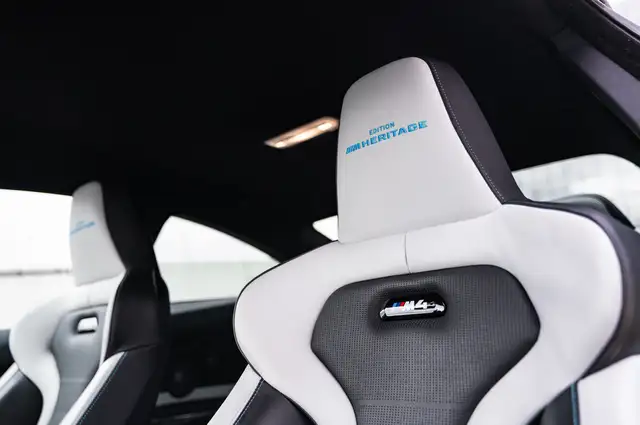 BMW M4 view 8